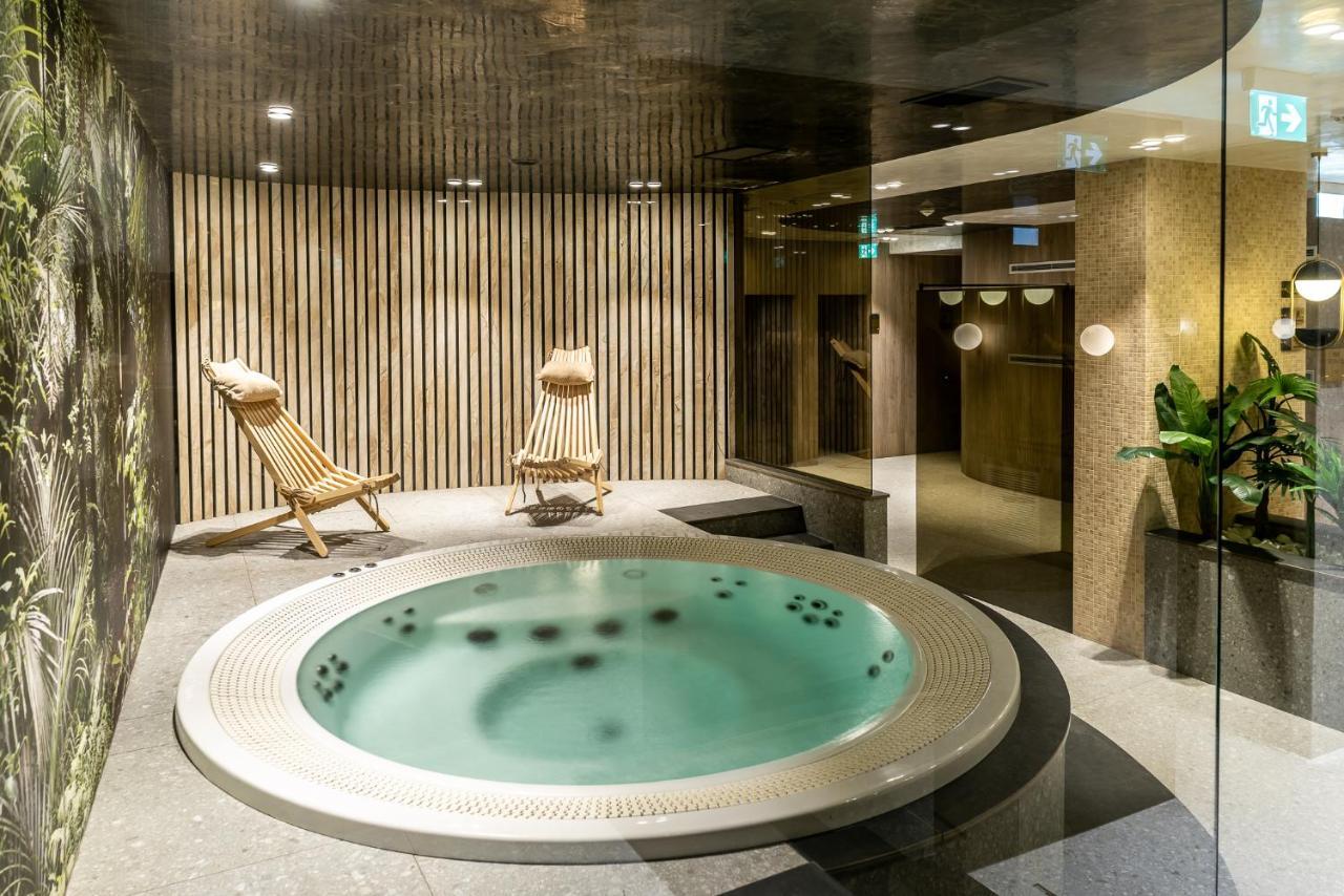 Hotel Roman Maramures - Ski & Spa Resort Statjunea Borsa Exterior photo